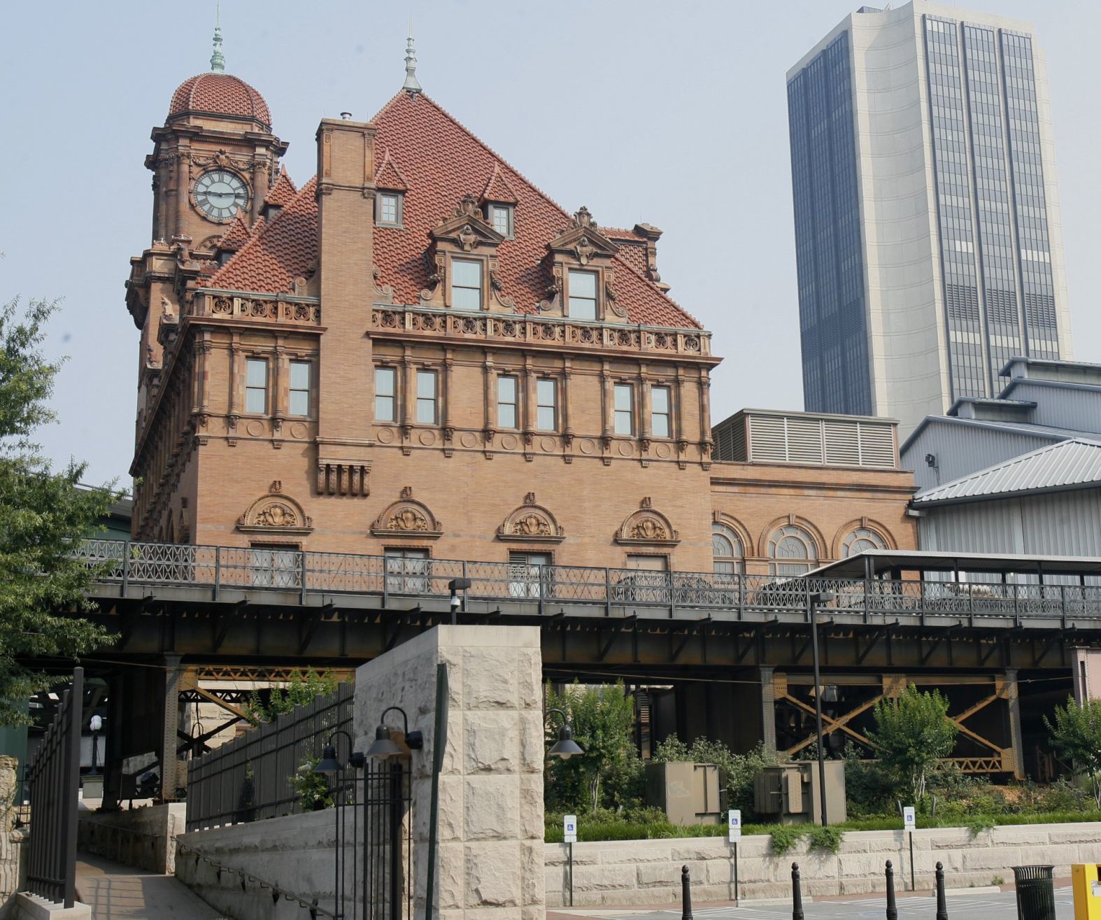 James Monroe Building -- 449 feet